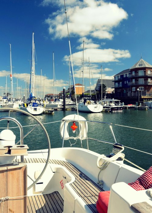 boatfolk east cowes marina facilities building 