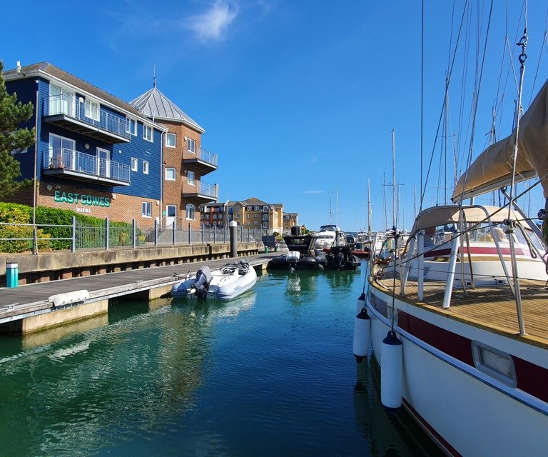 East Cowes Marina - get in touch