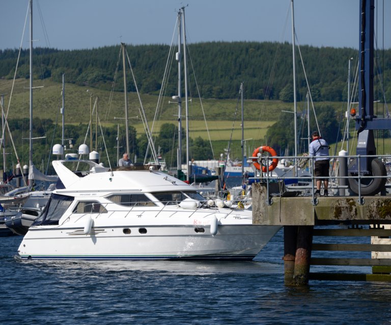 Services & Facilities at Rhu marina 