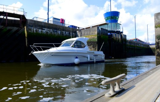 Locking in/out of Royal Quays