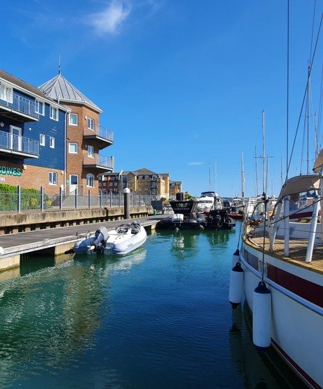 East Cowes Marina - get in touch