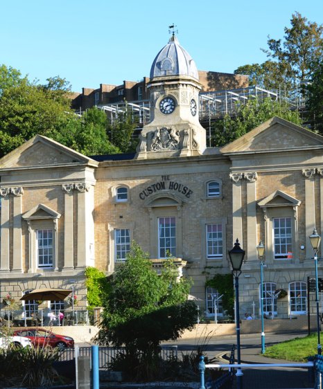 The Custom House at penarth marina 